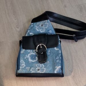Stylish Black and Blue Floral Women's Bag
